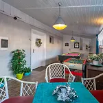 Bed & Breakfast Harmont Montis- Dawna Zajacowka- Idealna Lokalizacja - Lesna Enklawa W Centrum Miasta! Sauna, Masaze, Zabiegi Spa! 3*