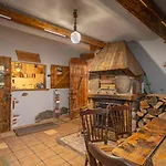 Bed & Breakfast Harmont Montis- Dawna Zajacowka- Idealna Lokalizacja - Lesna Enklawa W Centrum Miasta! Sauna, Masaze, Zabiegi Spa!