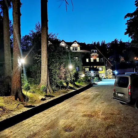 Harmont Montis- Dawna Zajacowka- Idealna Lokalizacja - Lesna Enklawa W Centrum Miasta! Sauna, Masaze, Zabiegi Spa! 3* Шклярска-Поремба