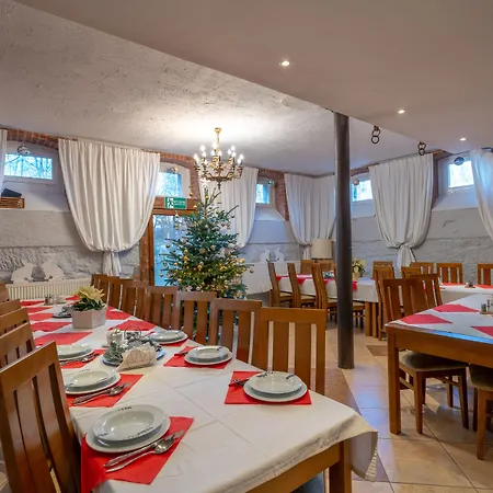 Oda ve Kahvaltı Harmont Montis- Dawna Zajacowka- Idealna Lokalizacja - Lesna Enklawa W Centrum Miasta! Sauna, Masaze, Zabiegi Spa! Szklarska Poreba