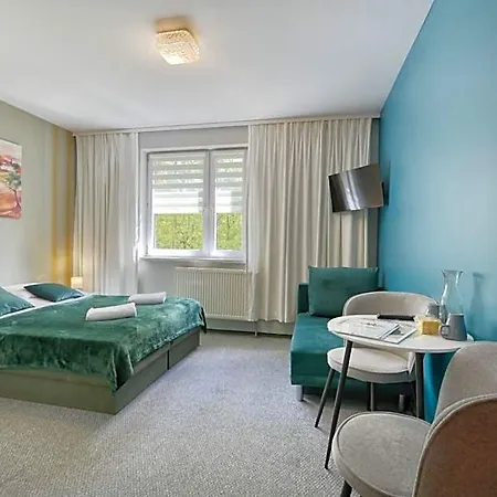 Bed & Breakfast Harmont Montis- Dawna Zajacowka- Idealna Lokalizacja - Lesna Enklawa W Centrum Miasta! Sauna, Masaze, Zabiegi Spa! 3*