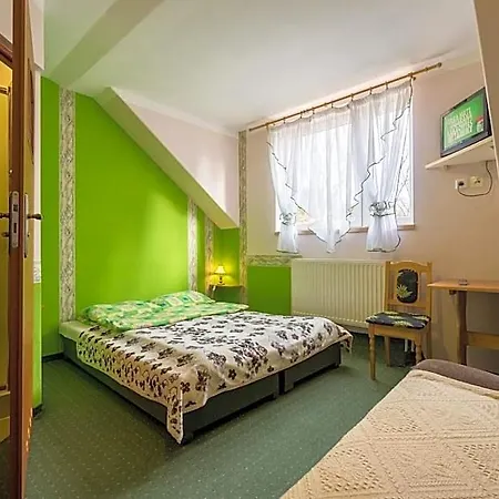 Frühstückspension Harmont Montis- Dawna Zajacowka- Idealna Lokalizacja - Lesna Enklawa W Centrum Miasta! Sauna, Masaze, Zabiegi Spa! 3*