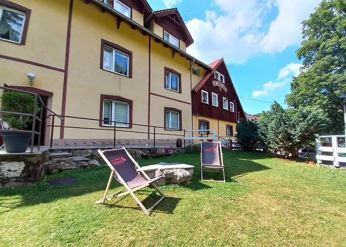 Bed & Breakfast Harmont Montis- Dawna Zajacowka- Idealna Lokalizacja - Lesna Enklawa W Centrum Miasta! Sauna, Masaze, Zabiegi Spa!