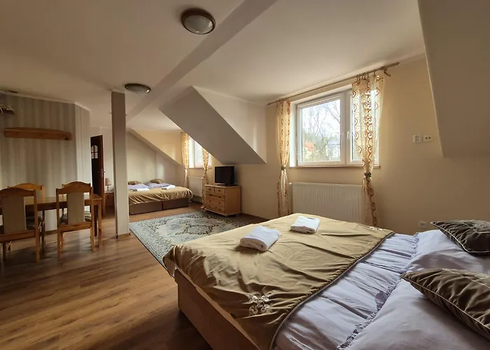 Bed & Breakfast Harmont Montis- Dawna Zajacowka- Idealna Lokalizacja - Lesna Enklawa W Centrum Miasta! Sauna, Masaze, Zabiegi Spa!