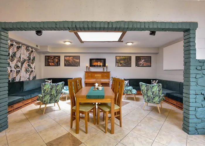 Harmont Montis- Dawna Zajacowka- Idealna Lokalizacja - Lesna Enklawa W Centrum Miasta! Sauna, Masaze, Zabiegi Spa! Bed & Breakfast Szklarska Poręba